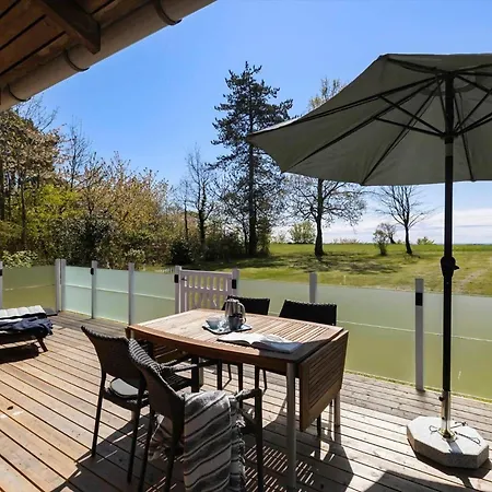 4717-ronne-fosforitvej-30 * Rønne