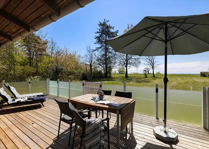 4717-ronne-fosforitvej-30 * Rønne